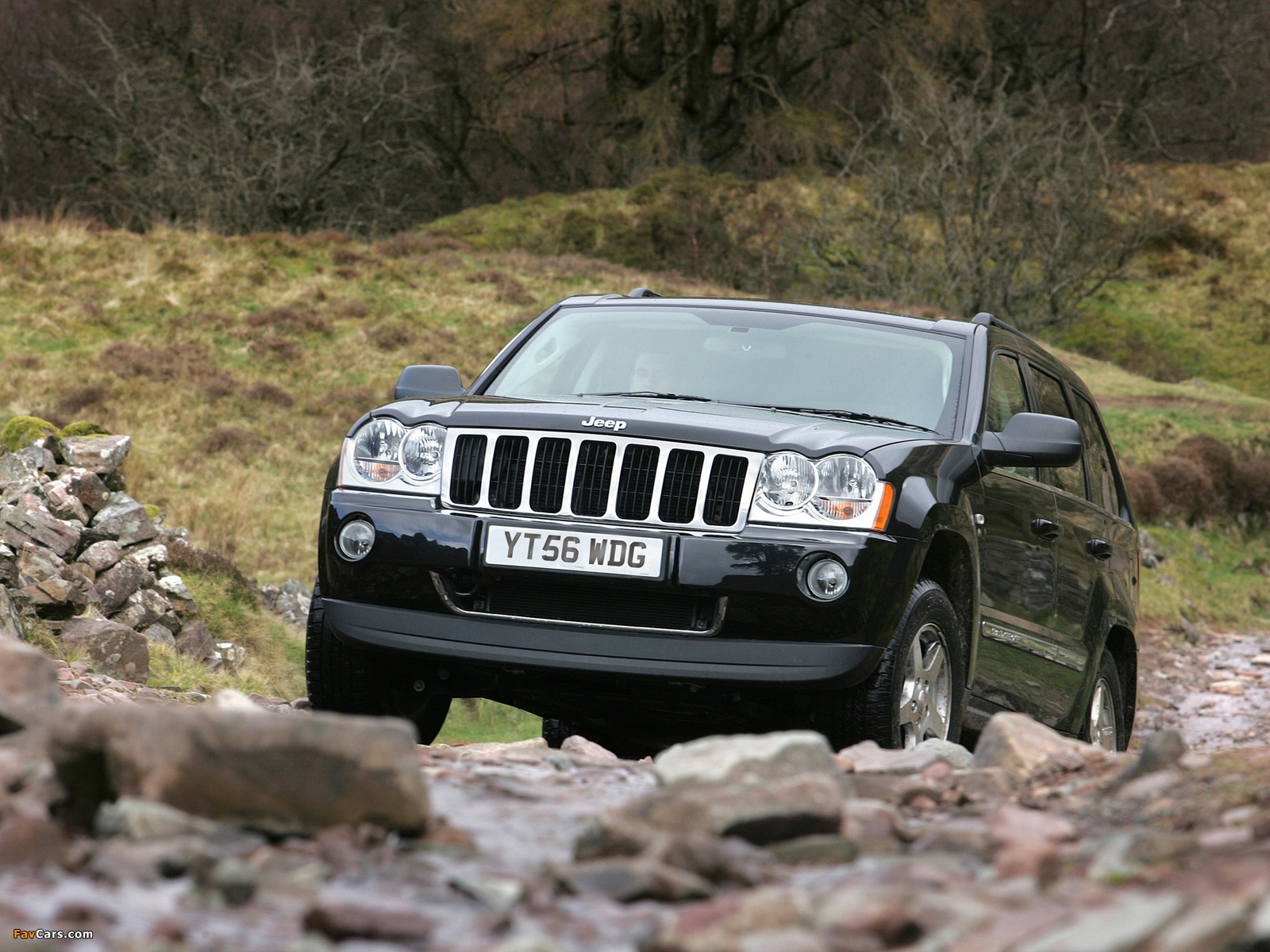 Jeep Grand Cherokee 5.7 Limited UK-spec (WK) 2005–10 photos (1600 x 1200)