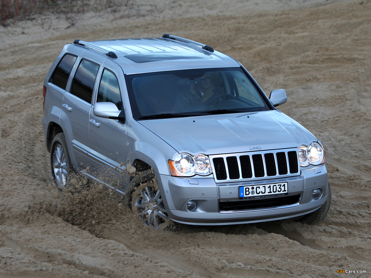 Jeep Grand Cherokee CRD Overland (WK) 2008–10 wallpapers (1280 x 960)