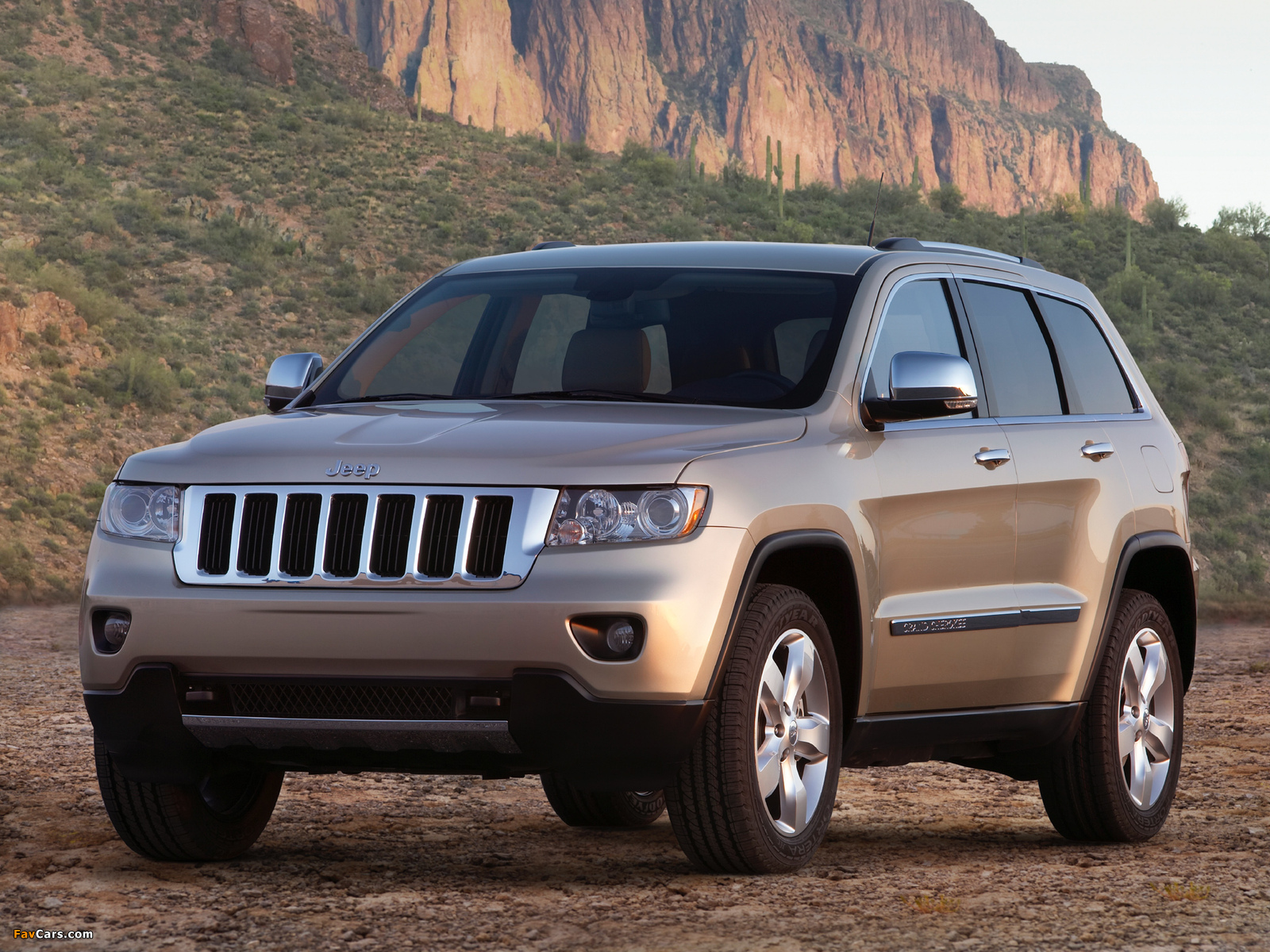Jeep Grand Cherokee (WK2) 2010 images (1600 x 1200)