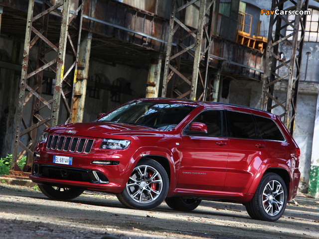 Jeep Grand Cherokee SRT8 EU-spec (WK2) 2012–13 photos (640 x 480)