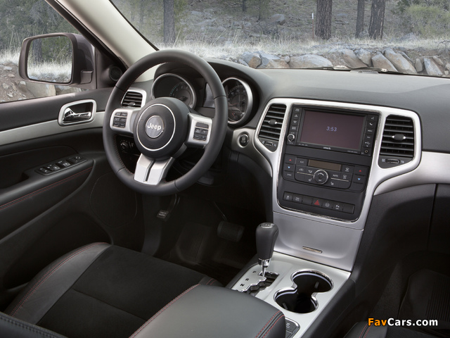 Jeep Grand Cherokee Trailhawk (WK2) 2012 pictures (640 x 480)