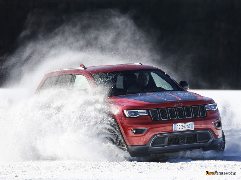 Jeep Grand Cherokee Trailhawk (WK2) 2016 photos (800 x 600)