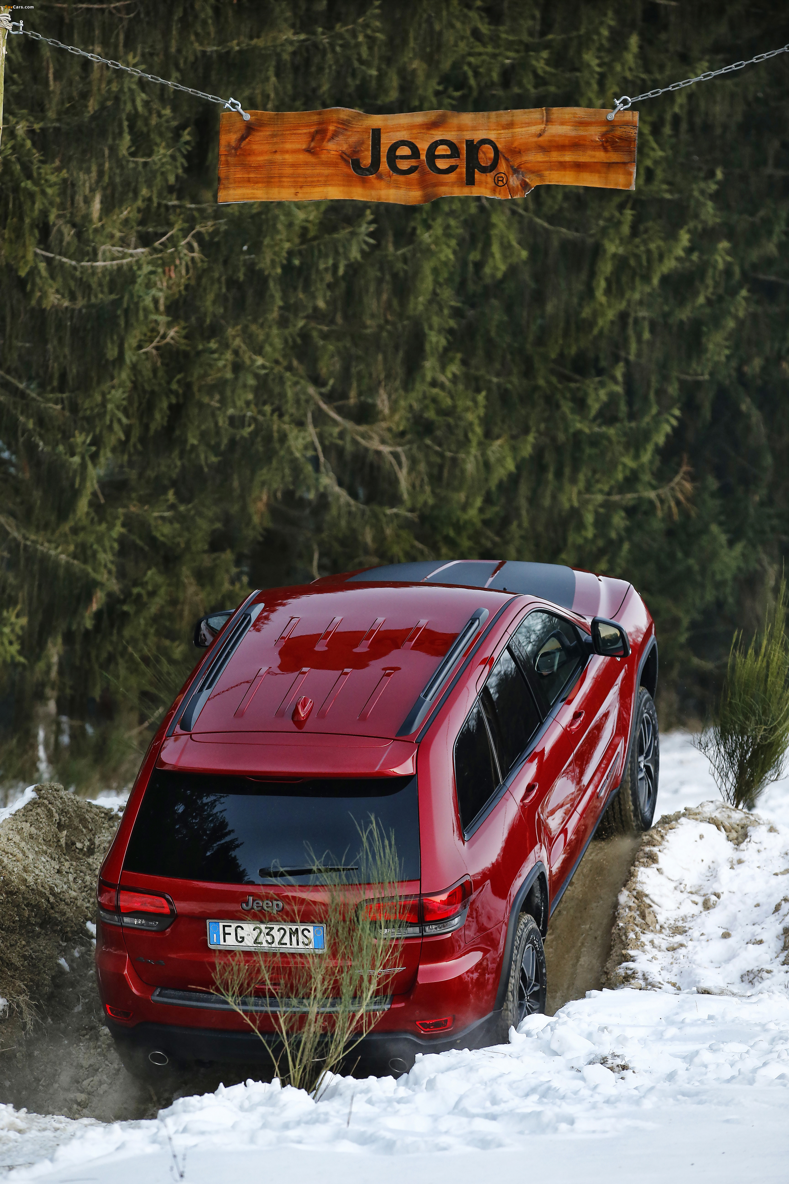 Jeep Grand Cherokee Trailhawk (WK2) 2016 wallpapers (2731 x 4096)
