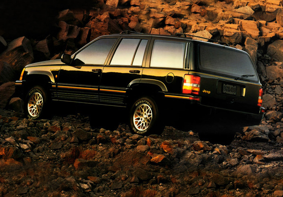 Jeep Grand Cherokee Limited (ZJ) 1993–96 images