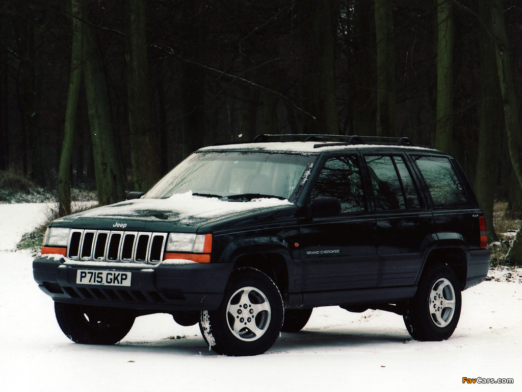 Photos of Jeep Grand Cherokee Laredo UK-spec (ZJ) 1996–98 (1024 x 768)