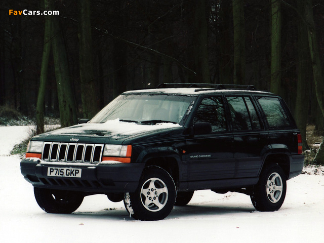 Photos of Jeep Grand Cherokee Laredo UK-spec (ZJ) 1996–98 (640 x 480)