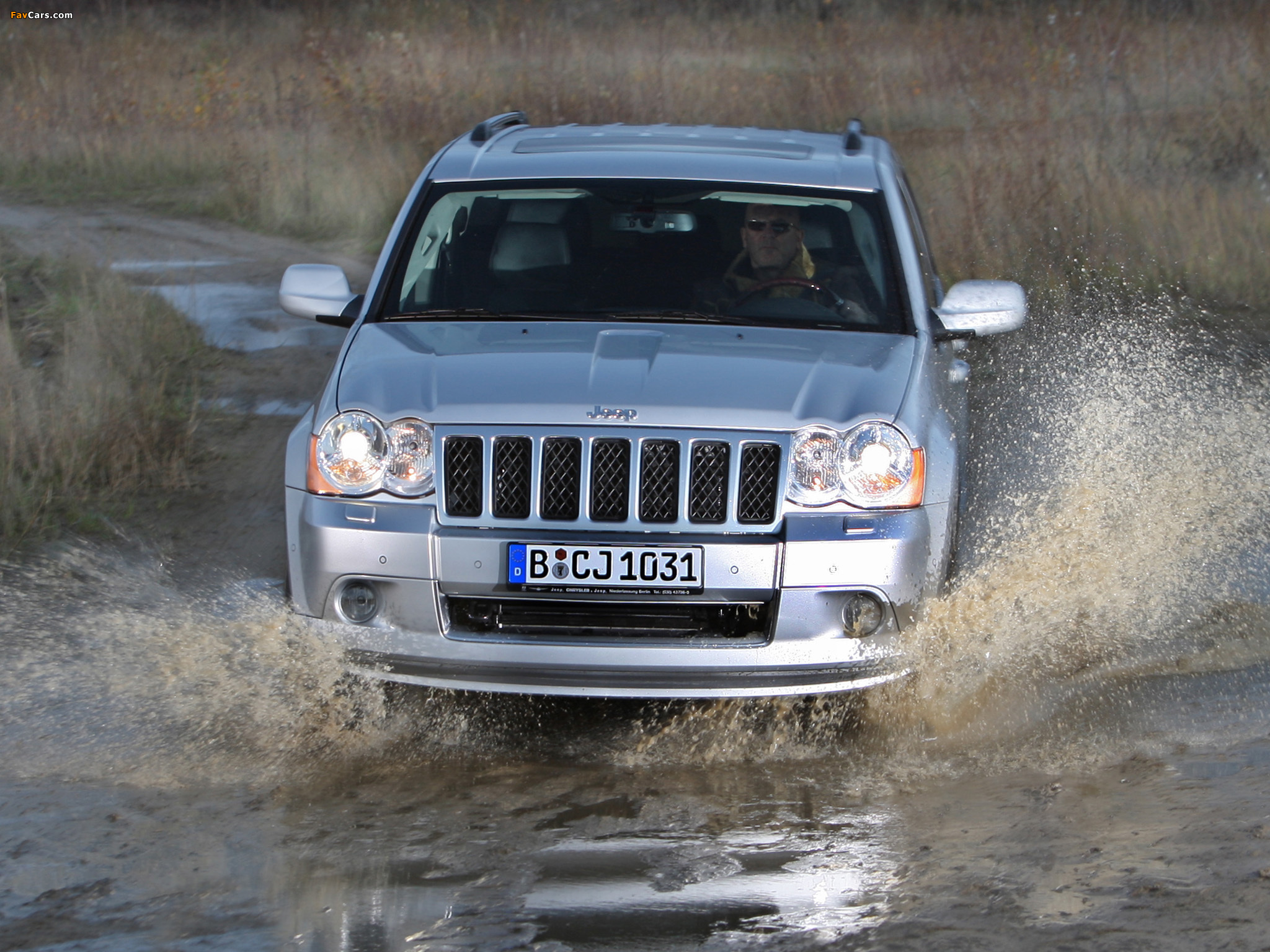 Photos of Jeep Grand Cherokee CRD Overland (WK) 2008–10 (2048 x 1536)