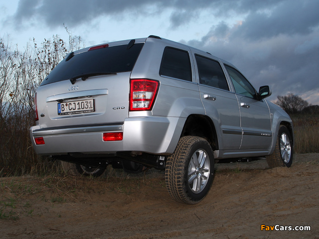 Photos of Jeep Grand Cherokee CRD Overland (WK) 2008–10 (640 x 480)