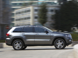 Photos of Jeep Grand Cherokee Overland Summit EU-spec (WK2) 2011–13