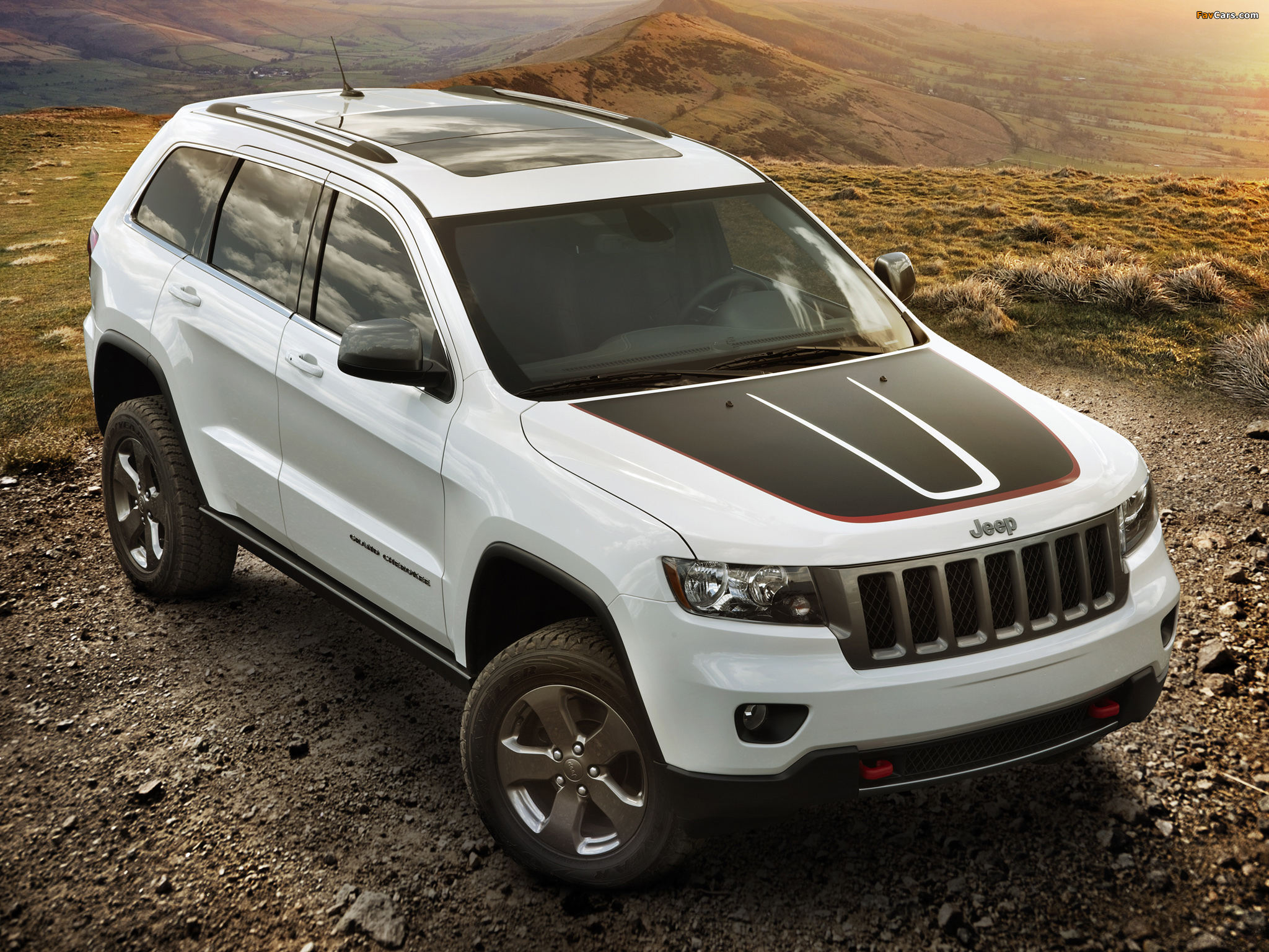 Photos of Jeep Grand Cherokee Trailhawk (WK2) 2012 (2048 x 1536)