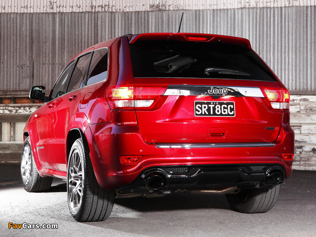 Photos of Jeep Grand Cherokee SRT8 AU-spec (WK2) 2012–13 (640 x 480)