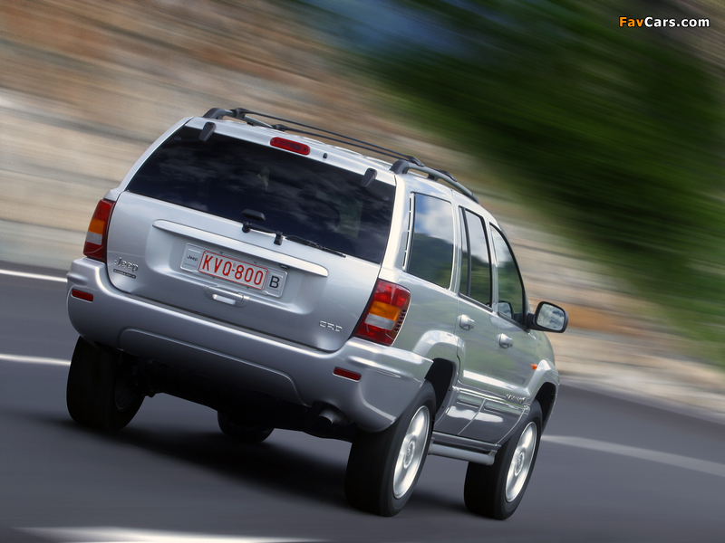 Photos of Jeep Grand Cherokee Overland (WJ) 2002–04 (800 x 600)