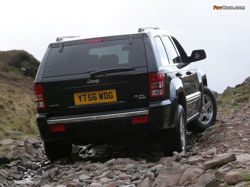 Pictures of Jeep Grand Cherokee 5.7 Limited UK-spec (WK) 2005–10 (800 x 600)