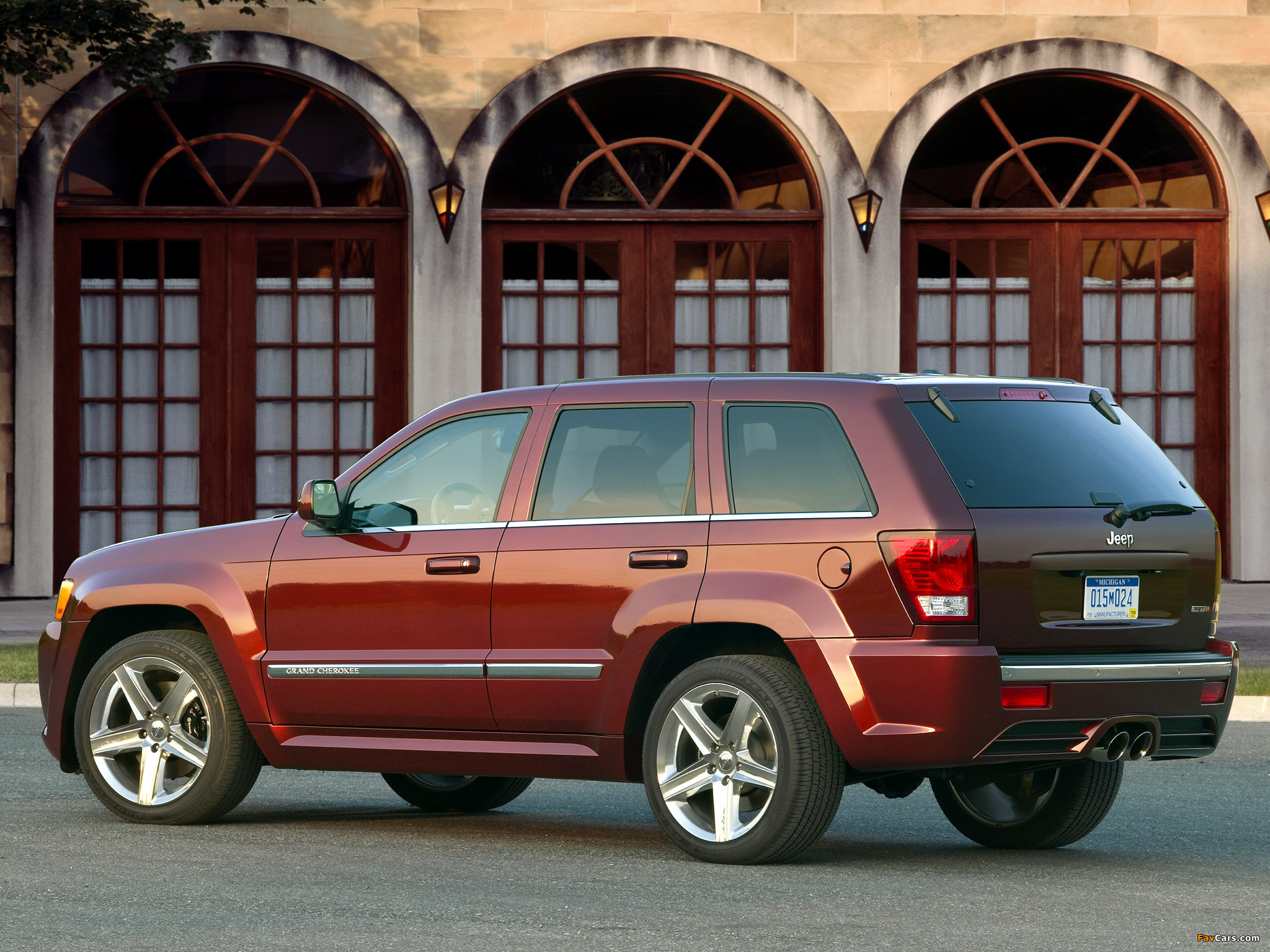 Pictures of Jeep Grand Cherokee SRT8 (WK) 2006–10 (2048 x 1536)