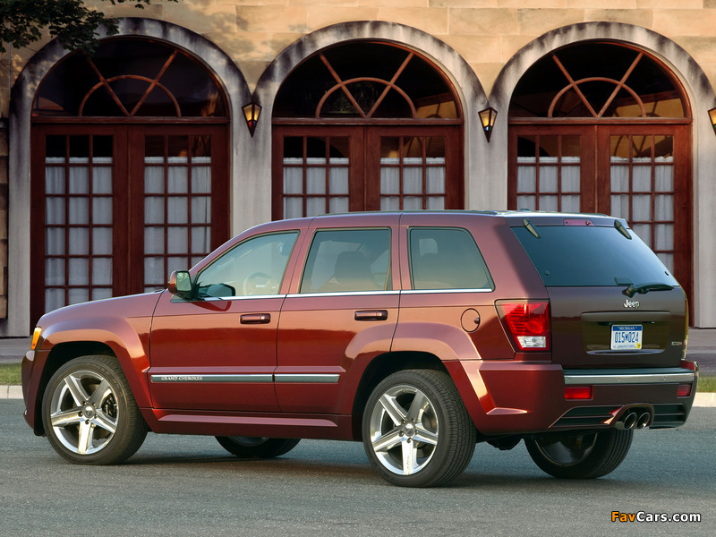 Pictures of Jeep Grand Cherokee SRT8 (WK) 2006–10 (800 x 600)