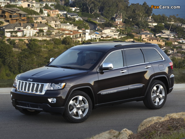 Pictures of Jeep Grand Cherokee Overland Summit (WK2) 2011–13 (640 x 480)