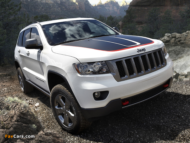 Pictures of Jeep Grand Cherokee Trailhawk (WK2) 2012 (640 x 480)