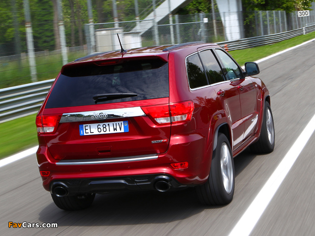 Pictures of Jeep Grand Cherokee SRT8 EU-spec (WK2) 2012–13 (640 x 480)