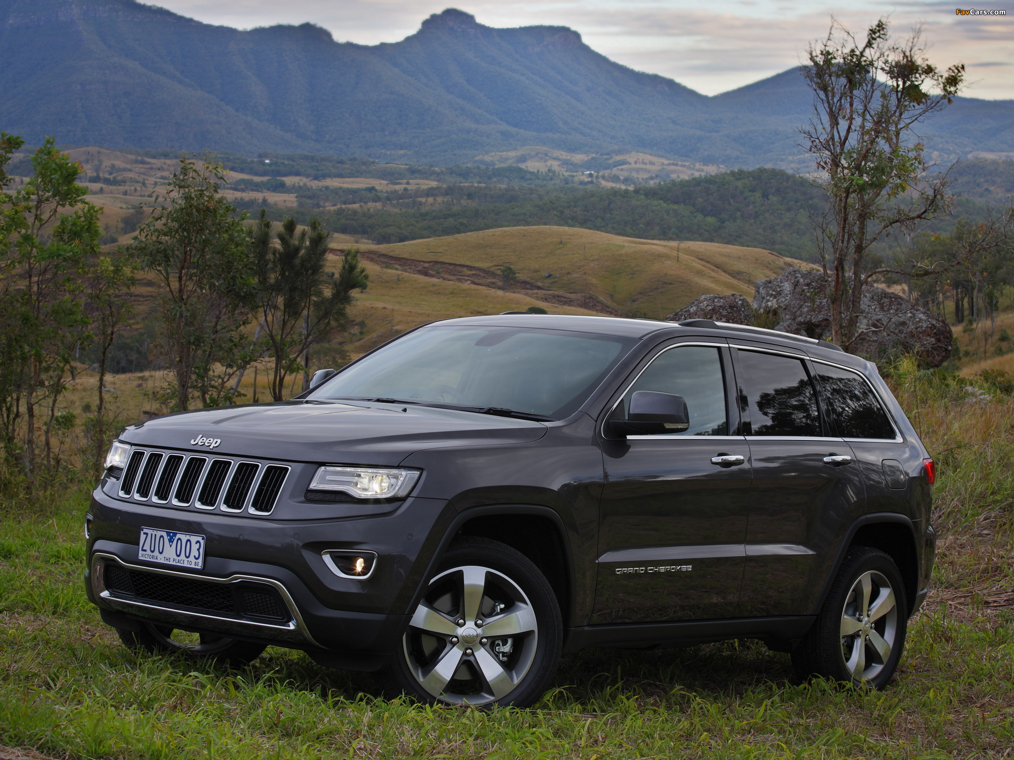 Pictures of Jeep Grand Cherokee Limited AU-spec (WK2) 2013 (2048 x 1536)