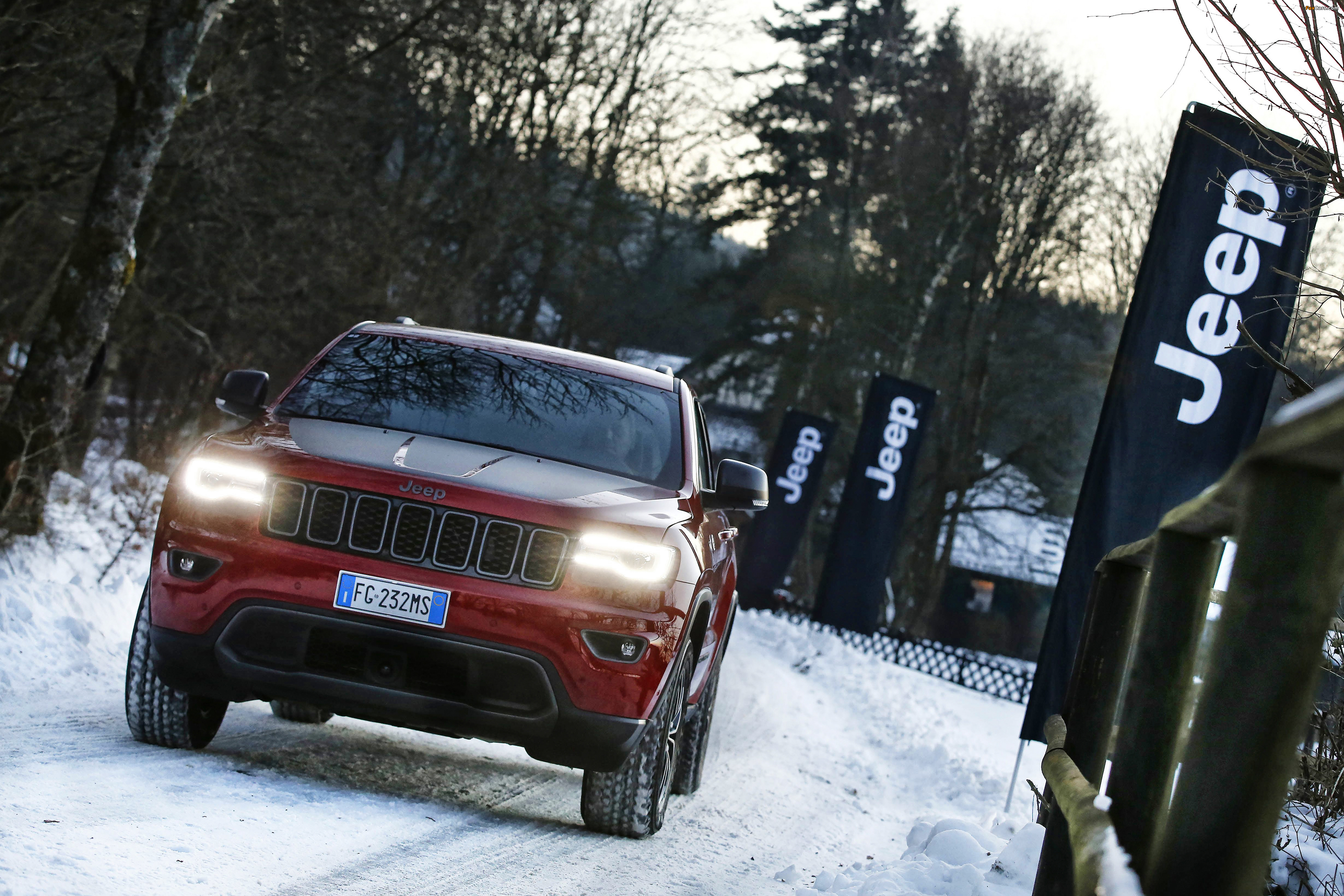 Pictures of Jeep Grand Cherokee Trailhawk (WK2) 2016 (4096 x 2731)