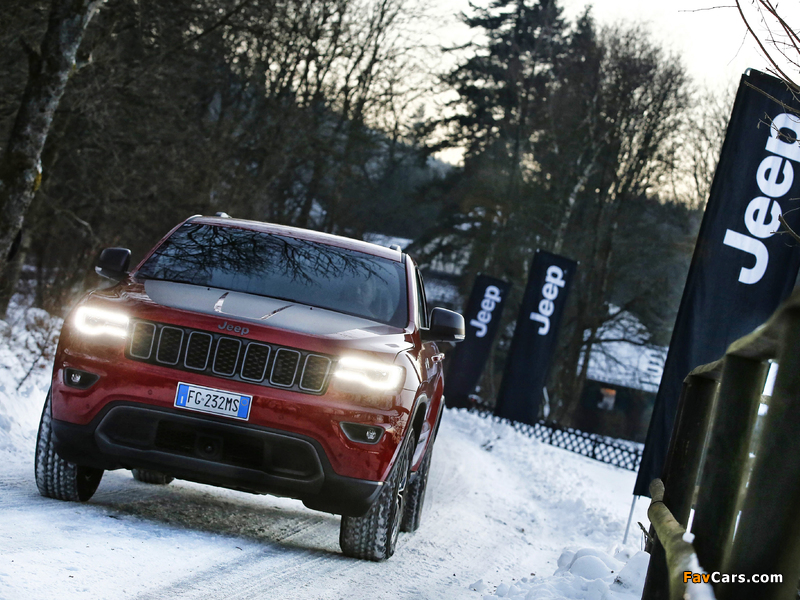 Pictures of Jeep Grand Cherokee Trailhawk (WK2) 2016 (800 x 600)