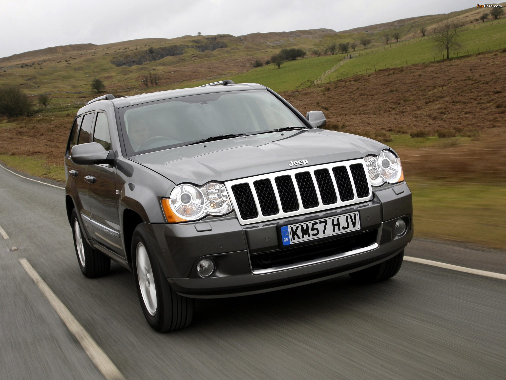 Jeep Grand Cherokee Overland UK-spec (WK) 2008–10 wallpapers (2048 x 1536)