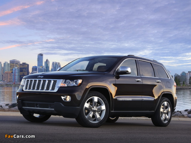 Jeep Grand Cherokee Overland Summit (WK2) 2011–13 wallpapers (640 x 480)