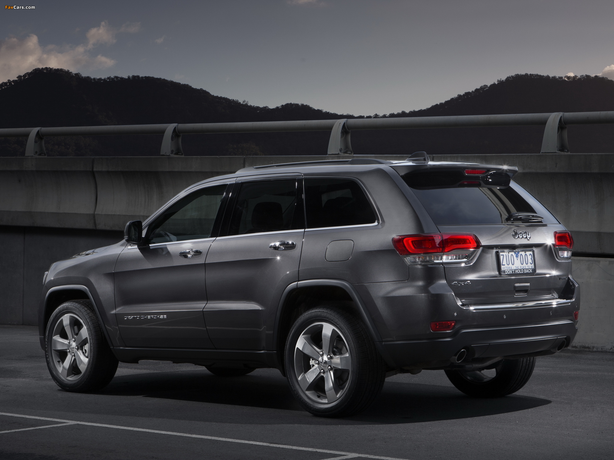 Jeep Grand Cherokee Limited AU-spec (WK2) 2013 wallpapers (2048 x 1536)