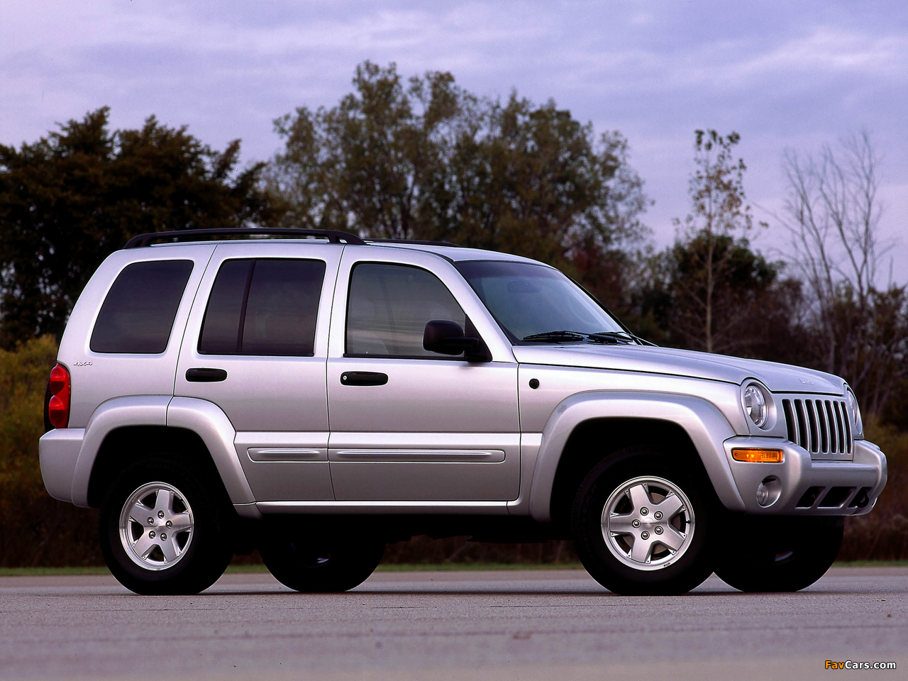 Jeep Liberty Limited (KJ) 2001–04 pictures (1280 x 960)