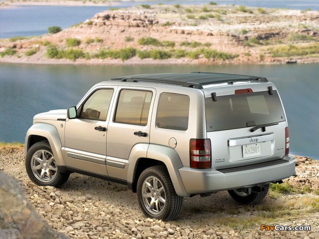 Jeep Liberty 2007 photos (640 x 480)