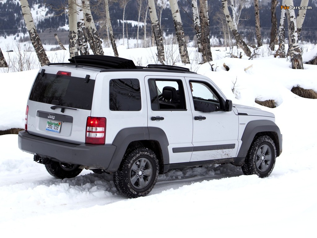 Photos of Jeep Liberty Renegade (KK) 2010–11 (1024 x 768)