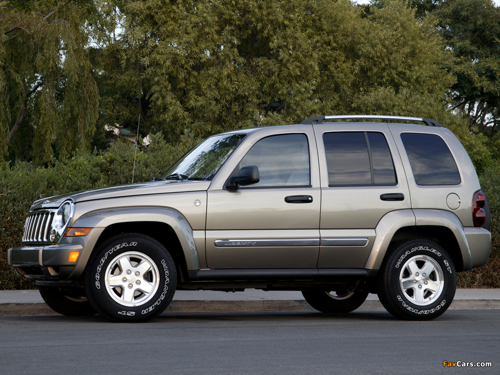 Pictures of Jeep Liberty Limited (KJ) 2004–07 (1024 x 768)