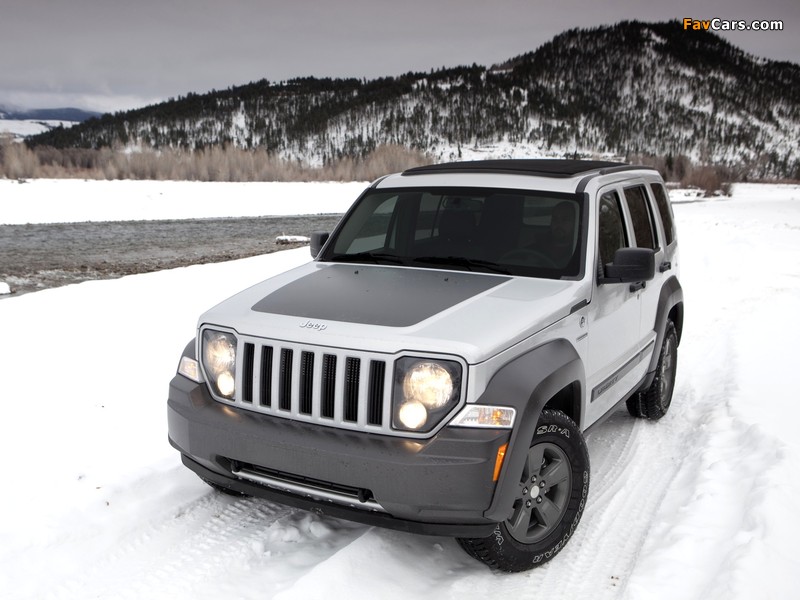 Pictures of Jeep Liberty Renegade (KK) 2010–11 (800 x 600)