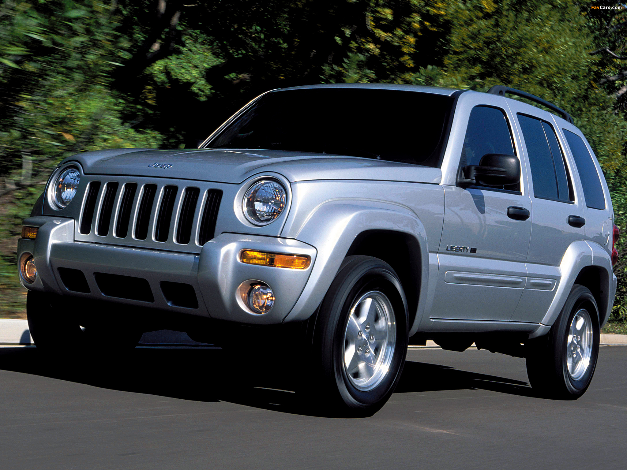 Jeep Liberty Limited (KJ) 2001–04 wallpapers (2048 x 1536)