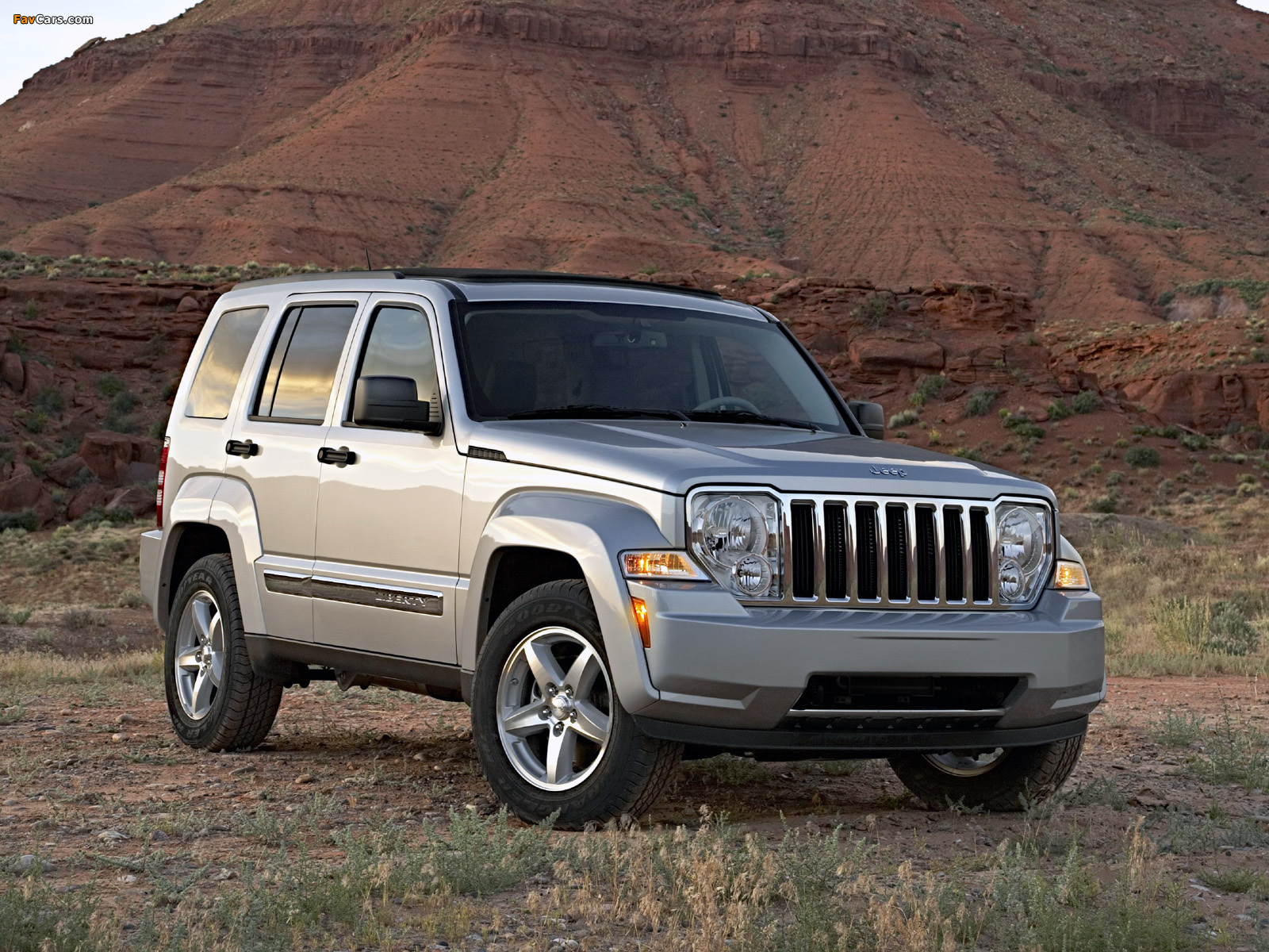 Jeep Liberty 2007 wallpapers (1600 x 1200)