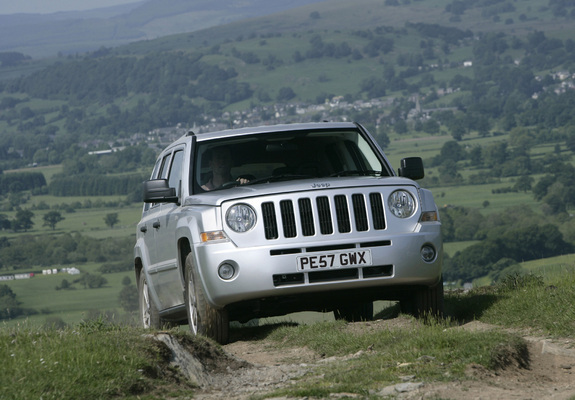 Images of Jeep Patriot UK-spec 2007–10
