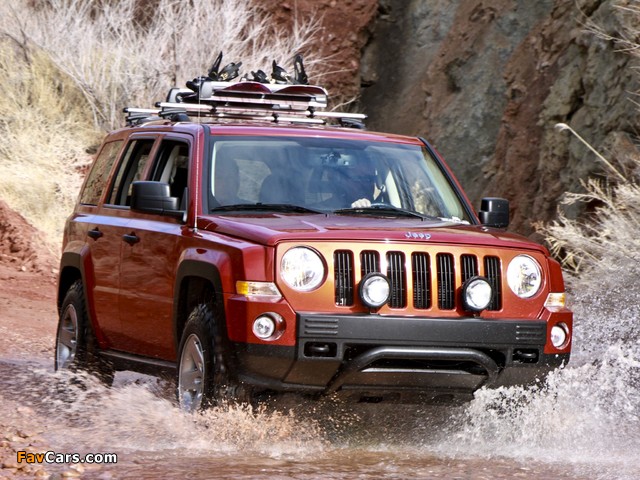 Images of Mopar Jeep Patriot Extreme 2010 (640 x 480)