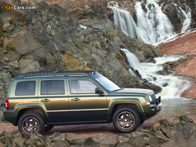 Jeep Patriot Concept 2005 wallpapers (640 x 480)