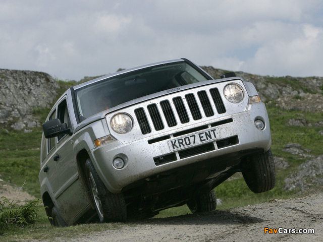 Jeep Patriot UK-spec 2007–10 photos (640 x 480)