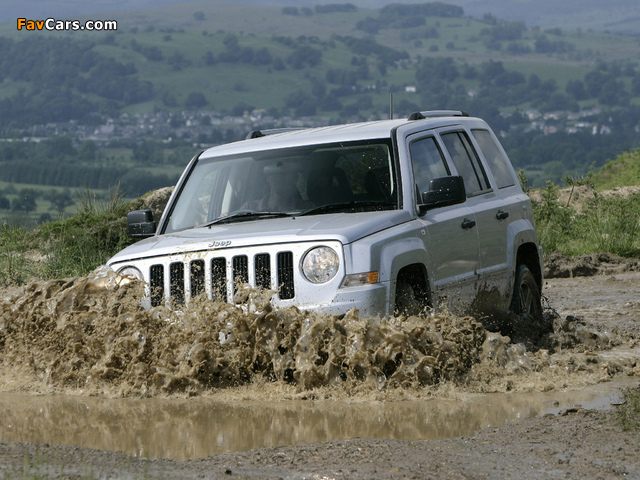 Jeep Patriot UK-spec 2007–10 pictures (640 x 480)