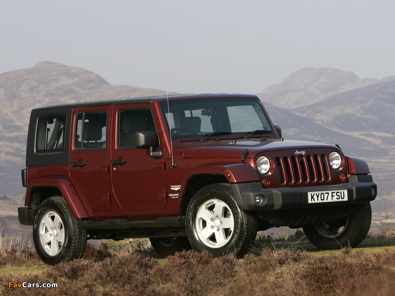 Images of Jeep Wrangler Unlimited Sahara UK-spec (JK) 2007–11 (800 x 600)