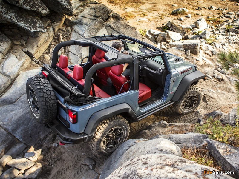 Images of Jeep Wrangler Rubicon 10th Anniversary (JK) 2013 (800 x 600)