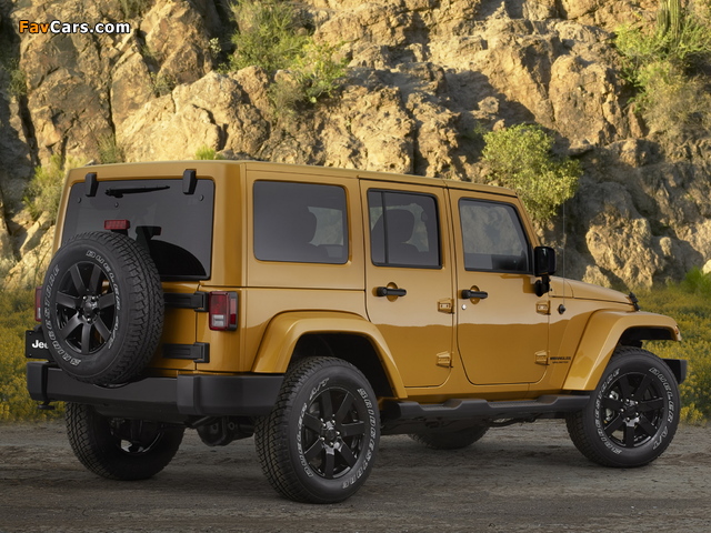 Images of Jeep Wrangler Unlimited Altitude (JK) 2014 (640 x 480)