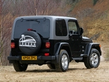 Jeep Wrangler Sahara UK-spec (TJ) 2002–06 images