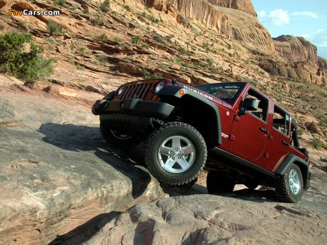 Jeep Wrangler Unlimited Rubicon (JK) 2006–10 pictures (640 x 480)