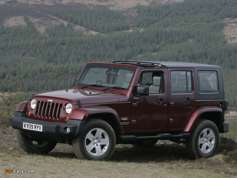 Jeep Wrangler Unlimited Sahara UK-spec (JK) 2007–11 images (800 x 600)