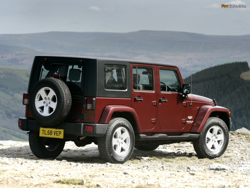 Jeep Wrangler Unlimited Sahara UK-spec (JK) 2007–11 images (1024 x 768)