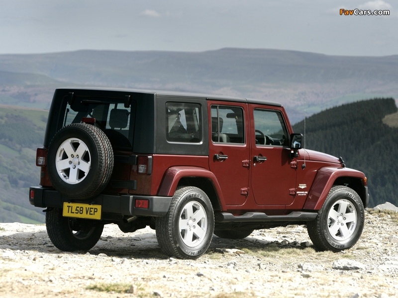 Jeep Wrangler Unlimited Sahara UK-spec (JK) 2007–11 images (800 x 600)