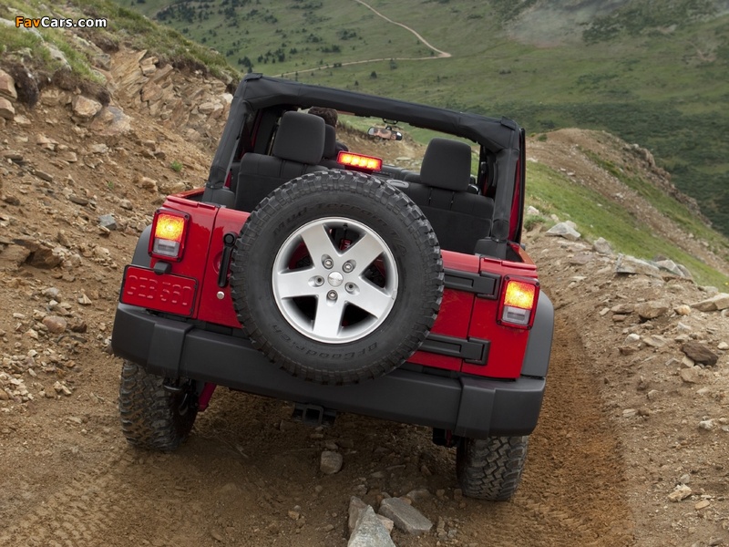 Jeep Wrangler Unlimited Rubicon (JK) 2010 wallpapers (800 x 600)