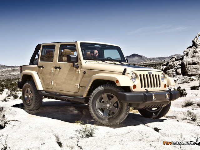 Jeep Wrangler Unlimited Mojave (JK) 2011 photos (640 x 480)